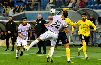 02 11 2025 ФК «Ростов» дома уступил «Акрону»