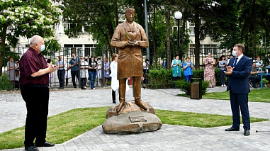 Мемориал в честь медиков открыли в Аксае