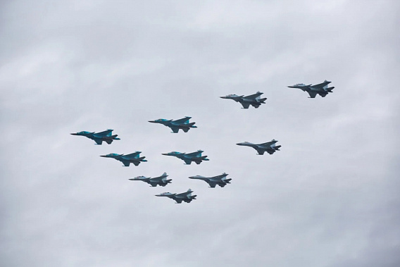 Воздушная часть Парада Победы в Ростове по масштабам уступила только Москве