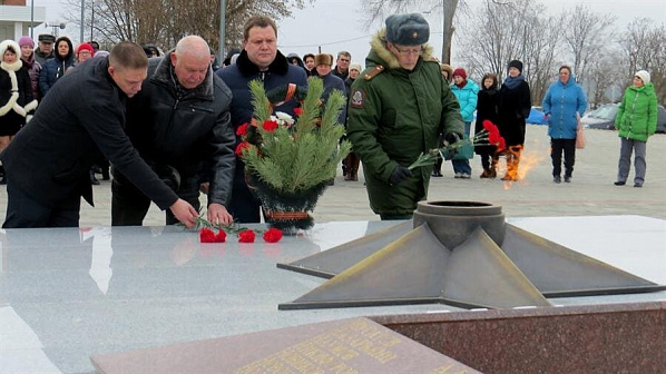 На митинге в Константиновске. Источник фото: ok.ru