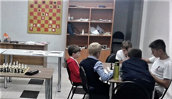 Перед турниром по классике ребята размялись в  командной  игре