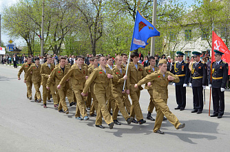 Митинг и парад в Гуково