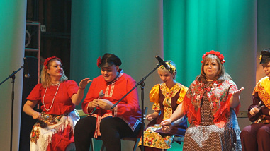 Традиционный праздник в честь Дня матери провел в Ростове «Ветер перемен»