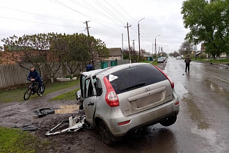 В Морозовске после аварии скончался водитель