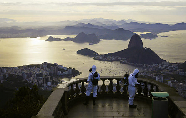 Подготовка статуи Христа-Спасителя в Рио-де-Жанейро к повторному открытию после карантина