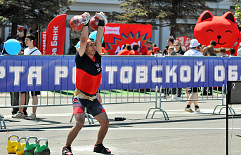 02 05 2025 По главной улице донской столицы прошла 100-я ростовская эстафета