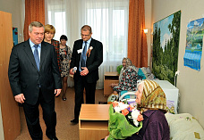 Рабочий визит накануне Победы