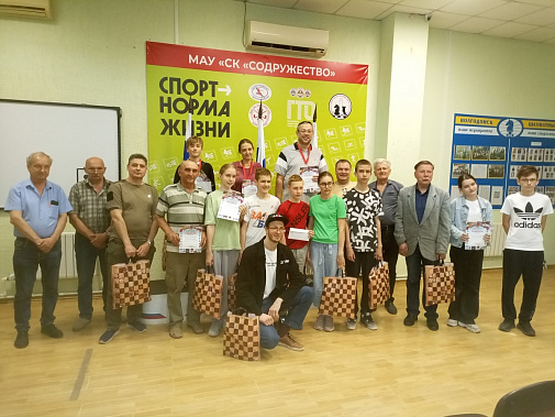 В Волгодонске завершились массовые соревнования по шахматам на призы химического завода «Кристалл»