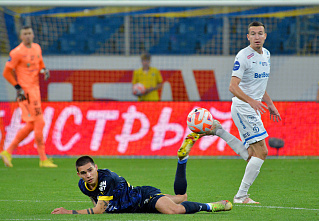 Футболисты «Ростова» на домашней арене проиграли московскому «Динамо»