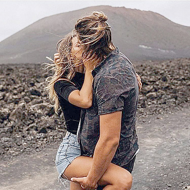 До стадии влюбленной идиотки я дошла за два месяца…