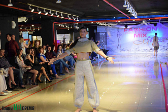 «Золотая молния-2017» выбрала «Черного лебедя»