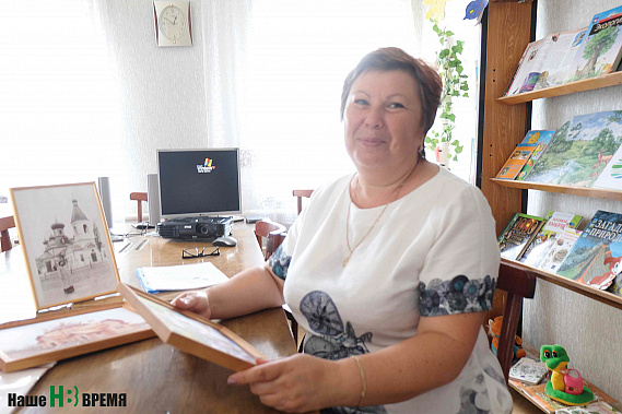 Лариса БУРДЮГОВА: – Пока водопроводом «не охвачен» один район – так называемая в народе Собачевка. Удаленность и сложный грунт помешали протянуть туда воду одновременно со всеми. Отложили это дело на 2020 год, чтобы к тому времени уже все подготовились. Лариса БУРДЮГОВА: – Пока водопроводом «не охвачен» один район – так называемая в народе Собачевка. Удаленность и сложный грунт помешали протянуть туда воду одновременно со всеми. Отложили это дело на 2020 год, чтобы к тому времени уже все подготовились.