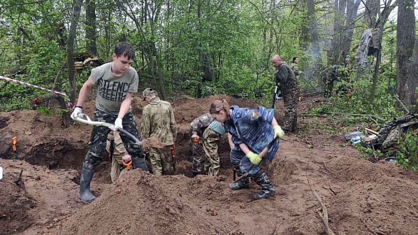Поисковики ростовского отряда «Линия фронта» заступили на Вахту Памяти в Тульской области