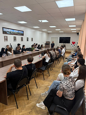  Ростовские полицейские провели со студентами профориентационную встречу