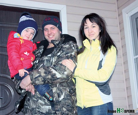 Иван, Юлия и Олег Подосинниковы уверены: их счастье – здесь, в Тацинской.