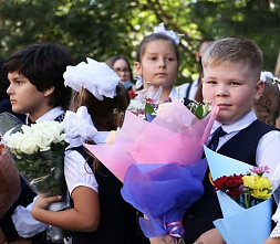 Туфли, бантики и форма: на Дону отметили первое сентября