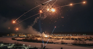 Свыше десятка украинских дронов пытались атаковать минувшей ночью два города и пять районов Ростовской области