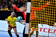 12 09 2025 Гандболистки «Ростов-Дона» во Дворце спорта обыграли краснодарскую «Кубань»