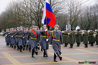 Долг выполняют честно