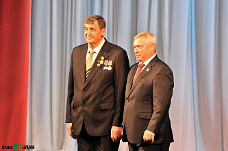 Комсомольская юность наша