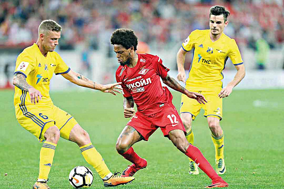 Яркая игра подстать яркой форме...