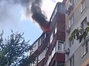 Пожар в ростовском жилом доме привел к эвакуации жильцов