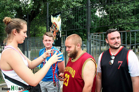 Награды вручала бронзовая медалистка первенства Европы в составе сборной России игрок «Ростов-Дон-ЮФУ» Екатерина Осипова.