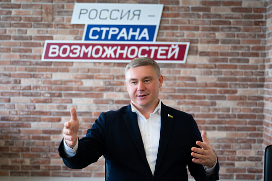 Игорь Бураков:  "С замечательным юбилеем, "Наше время"!"