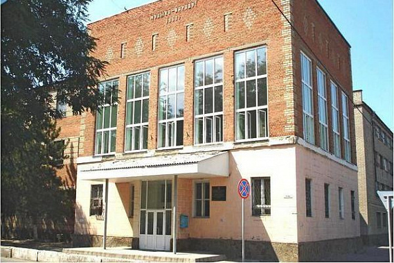 От ремонта и денег отказались