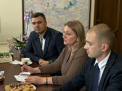Откровенно - о сокровенном: Раджив Мирзалиев и Алла Кушнарева встретились с активом Совета молодежи Пролетарского района