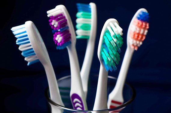 Как правильно выбрать зубную щетку? 