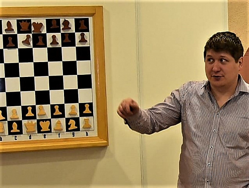 Международный гроссмейстер Дмитрий Кряквин