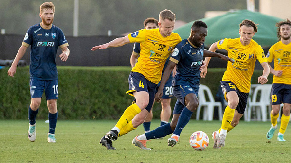 Футболисты «Ростова» в контрольном матче уступили нижегородскому «Пари НН»