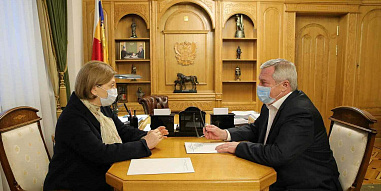 Донской губернатор обсудил с главой Роспотребнадзора тактику по борьбе с COVID-19