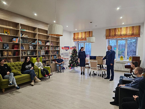  Работники транспортной прокуратуры продолжили шефство над Ростовским центром помощи детям № 7