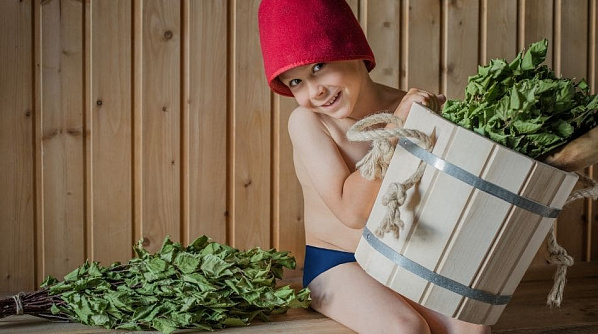 Когда ребенка можно взять с собой в баню?