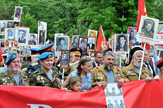 День Победы, как он был от нас далек…