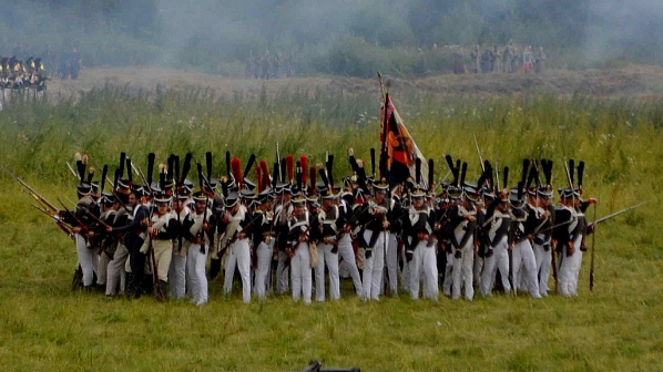 В реконструкции битвы 1812 года участвовали более 1500 человек.