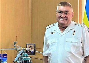 Пусть его улыбка всегда будет такой же жизнерадостной...