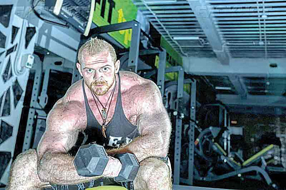 Призер чемпионата мира  по кросслифтингу Иван Блинов: «Я слышу мамин свист» 