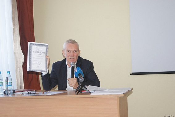 Уволенный главврач провел пресс-конференцию