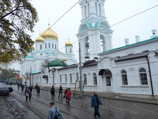 Спиной к городу?