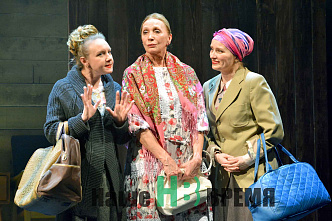 21.04 В театре прочитали нараспев «Землю Эльзы»