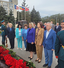 «Ростов-город, Ростов-Дон...»
