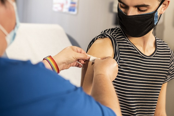 По темпам вакцинации от ковида Ростовская область заняла второе место