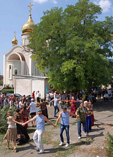 Десанту по плечу и… хоровод_24141