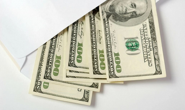 В Матвеевом Кургане задержали украинца за дачу взятки сотруднику ФСБ