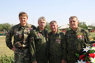 В Семикаракорском районе перезахоронили останки красноармейцев, найденные поисковиками