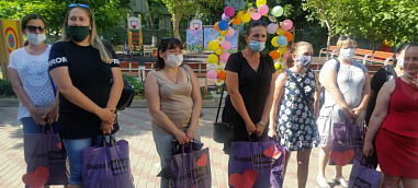 В Ростове-на-Дону мамам малышей выдали более тысячи продуктовых наборов
