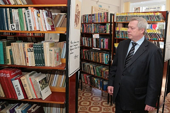 Новое компьютерное оборудование ушло в библиотеки по поручению губернатора